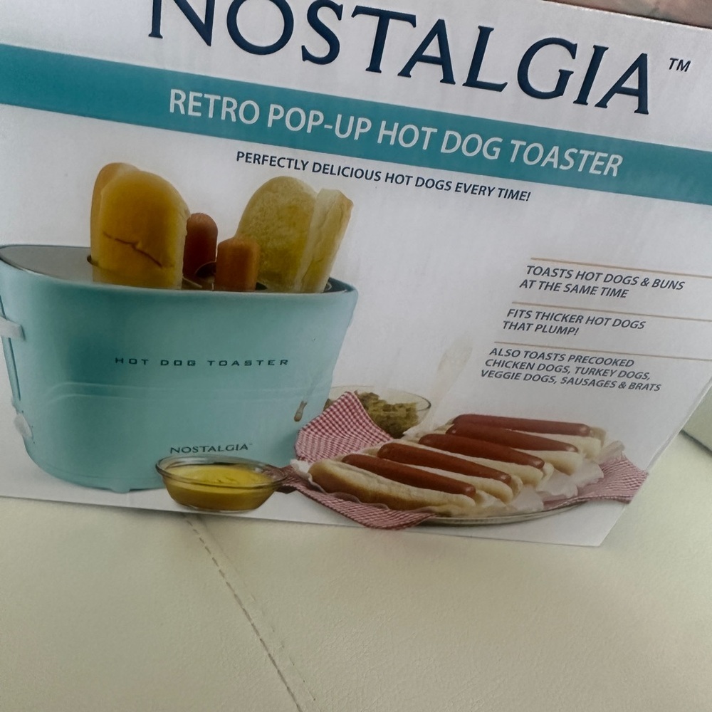 Nostalgia Aqua Hot Dog Toaster
